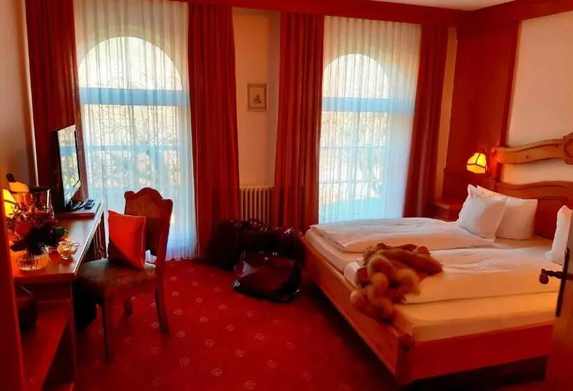 پانسیون Gasthaus Auerhahn