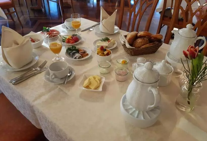 پانسیون Gasthaus Auerhahn