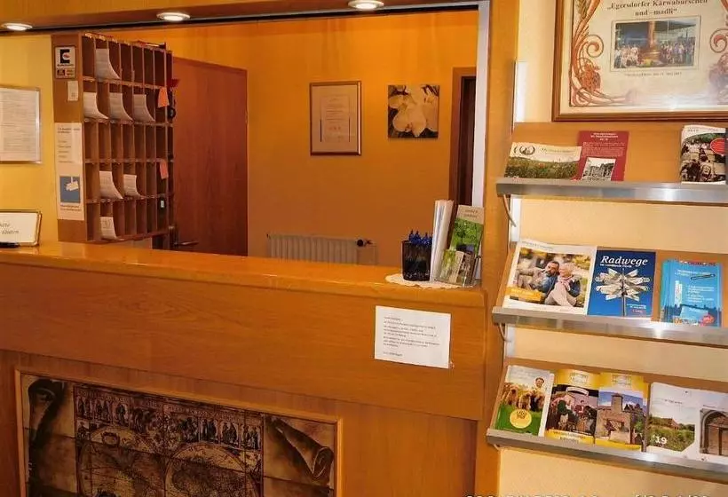 ペンション Gasthof Land Grüner Baum