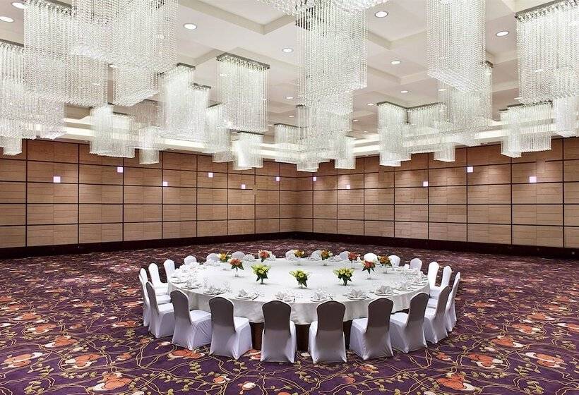 酒店 Ramada Plaza Lianyungang