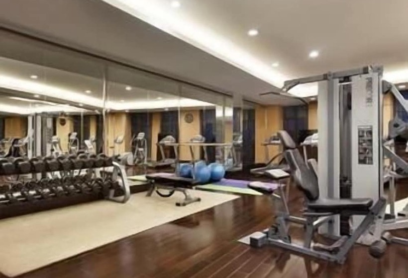 酒店 Ramada Plaza Lianyungang