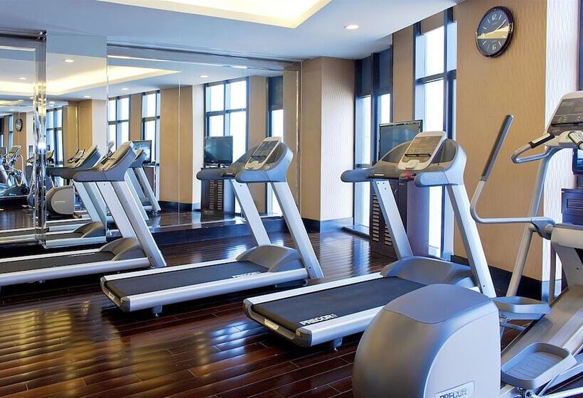 酒店 Ramada Plaza Lianyungang