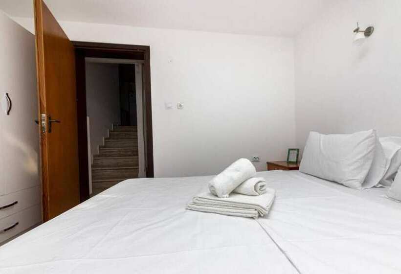 Lovely Triplex With Fantastic Sea View In Turkbuku