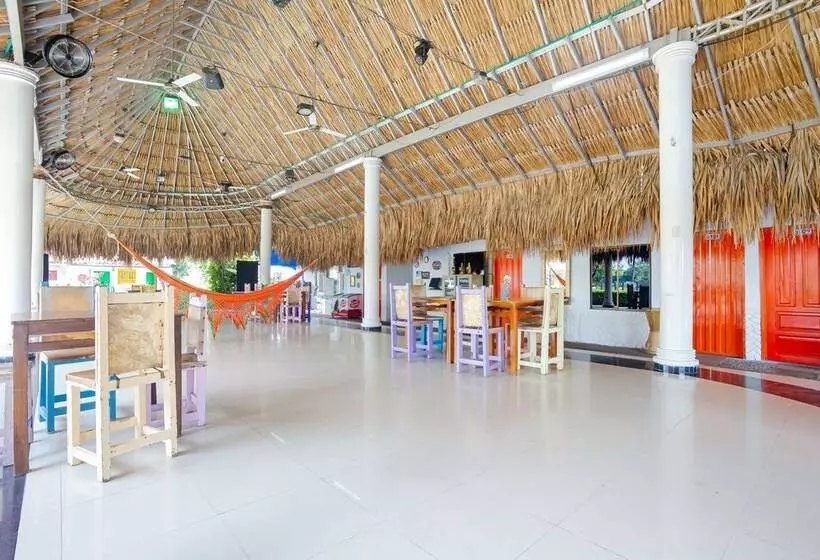 هتل Ayenda Villa Campestre Rio Sinu