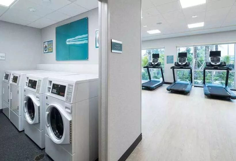 Hotelli Home2 Suites By Hilton Cape Canaveral Cruise Port, Fl