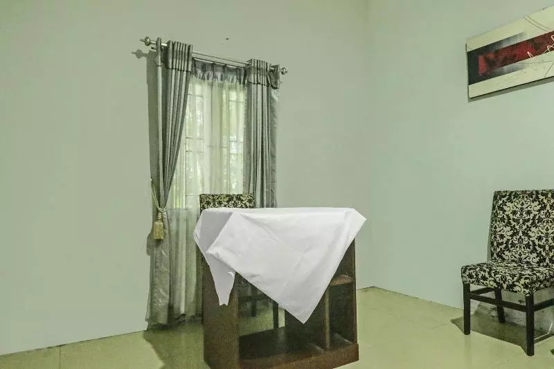 هتل Papi Inn Guesthouse By Oyo Rooms