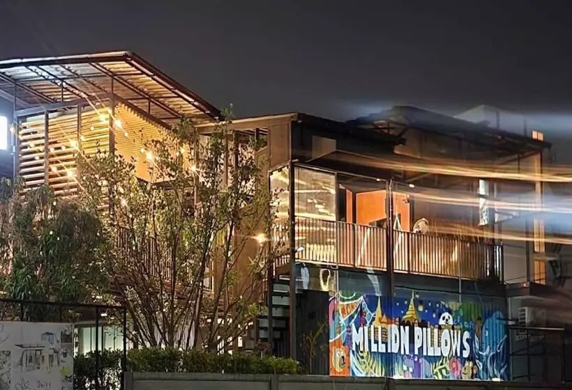 ホテル Rere Residence Syariah By Oyo Rooms