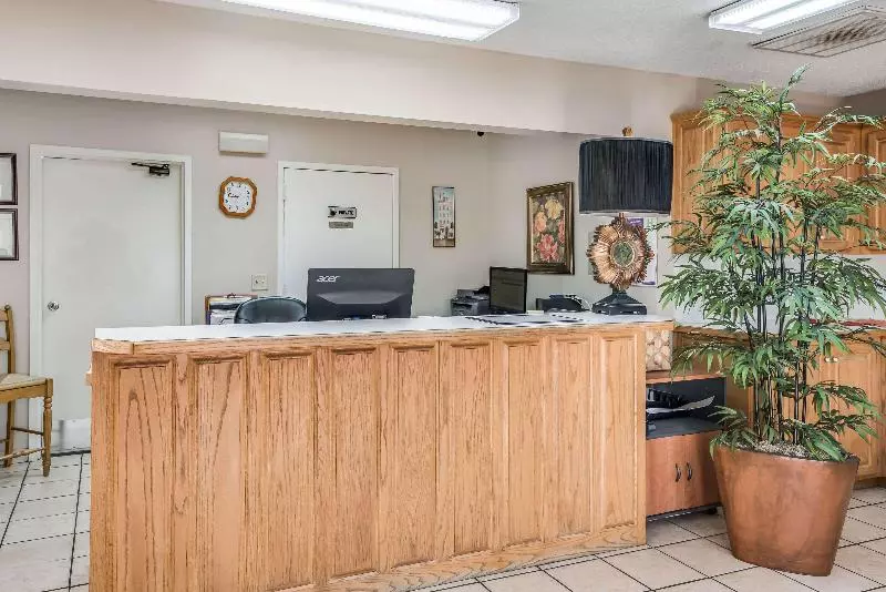 ホテル Rodeway Inn