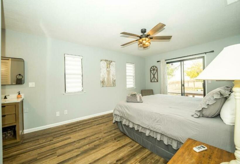 The Vino View Farmhouse