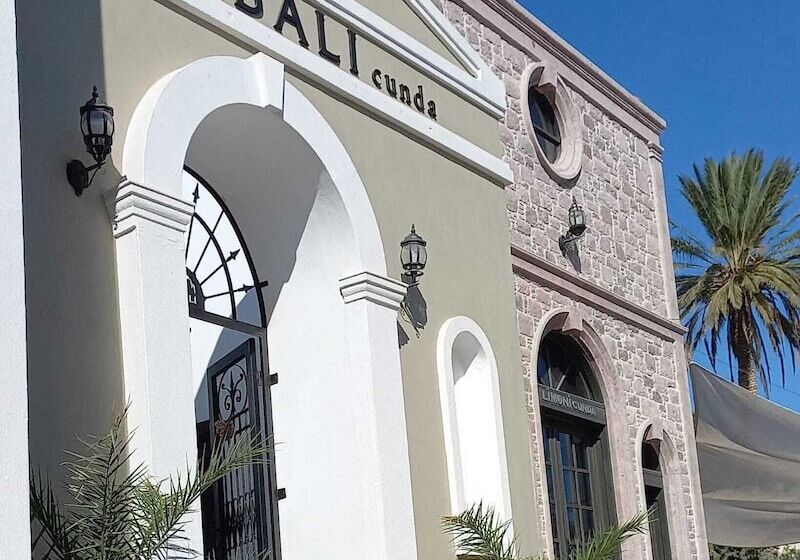 هتل Zarbalı Cunda