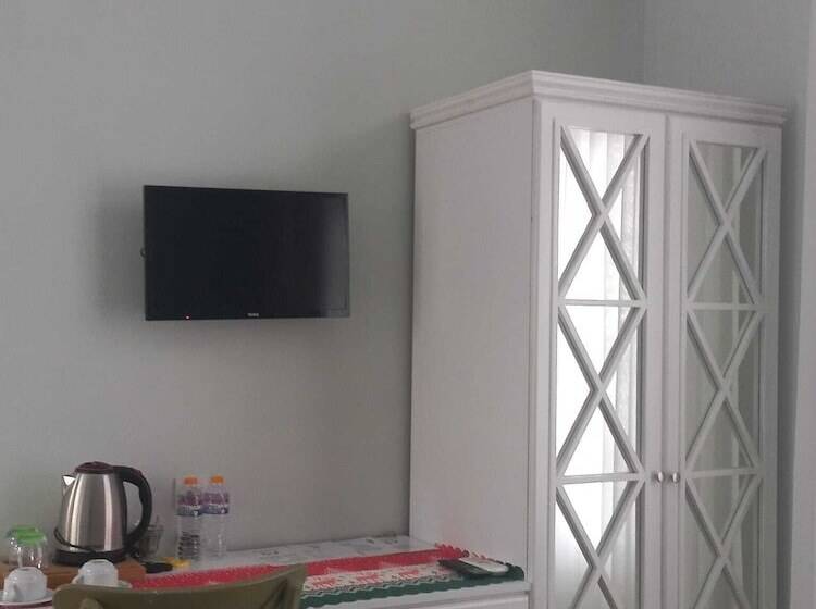 هتل Zarbalı Cunda