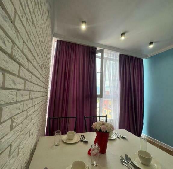 1 комнатная квартира в 15 минутах от аэропорта и 5 минут от жд вокзала 1