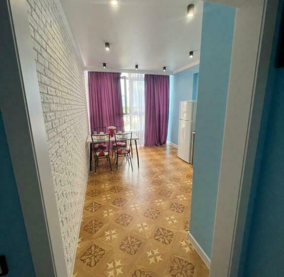 1 комнатная квартира в 15 минутах от аэропорта и 5 минут от жд вокзала 1