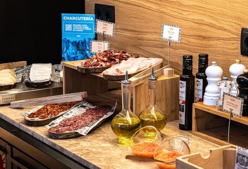 Akeah Hotel Gran Vía