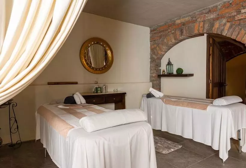 ホテル Hacienda San Cristobal