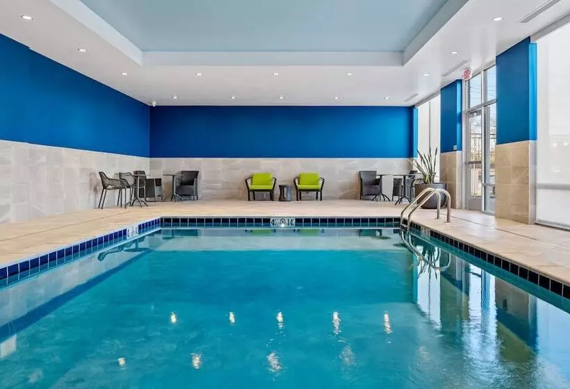 Hotelli Hampton Inn & Suites Cincinnati West