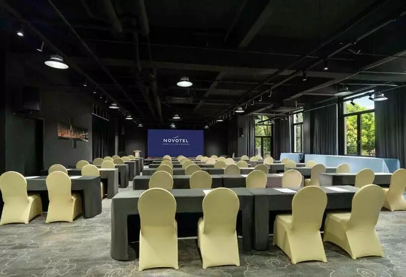 Novotel Shanghai Hongqiao Exhibition