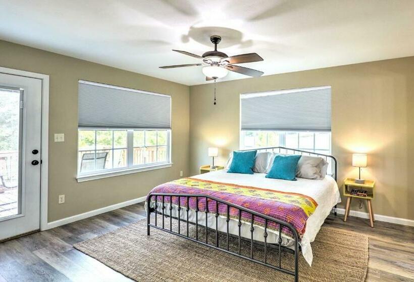 Pet Friendly Retreat Less Than 5 Mi To Bastrop Lake!