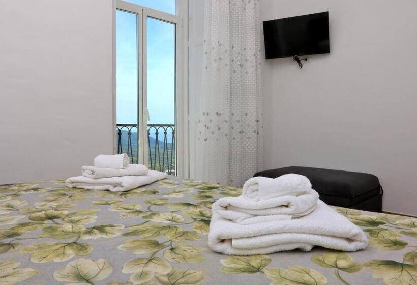 민박 Antares Rooms