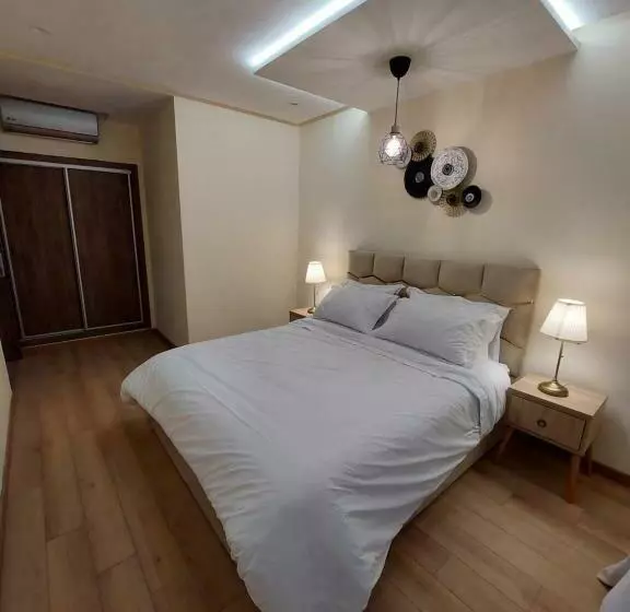 Central Park House   70m²