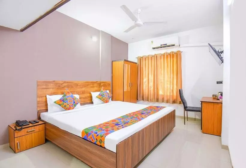 هتل Fabexpress Gavoriel Stays