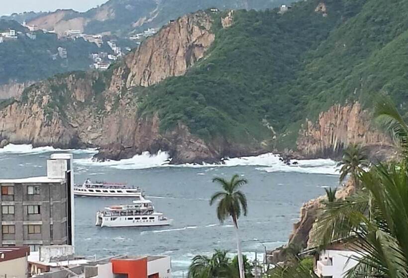 בית מלון כפרי Villas Luna Marina