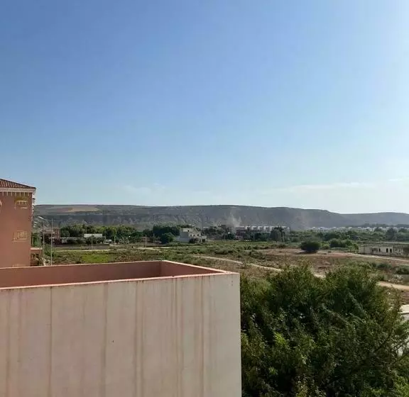 Maison Du Bonheur En Bord De Mer Avec Piscine