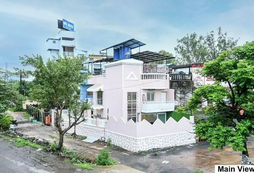 F9 Villa
