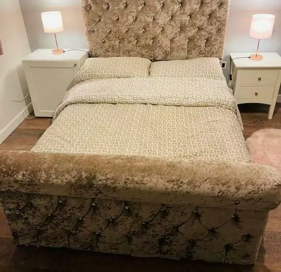 پانسیون Mia Property