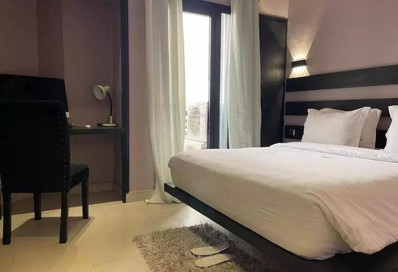 هتل Hôtel Vendôme Douala