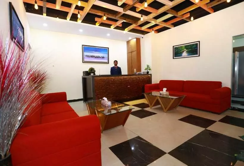 هتل Jatra Grand Castle