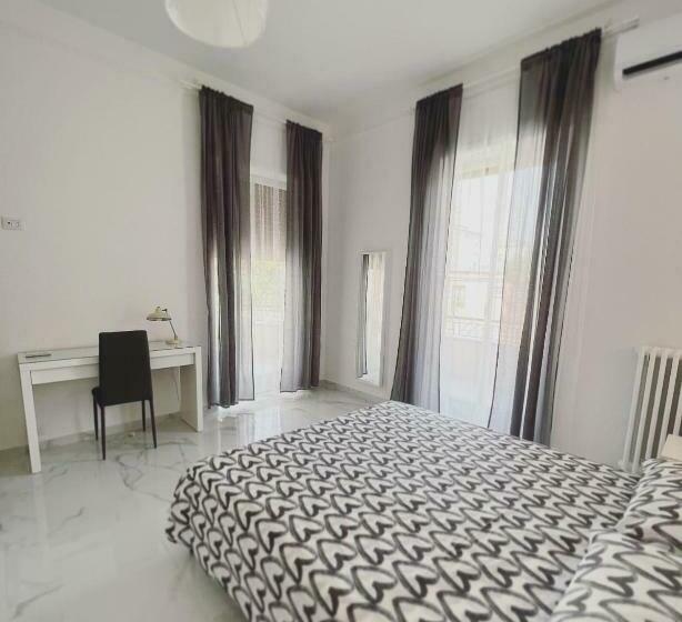 پانسیون Queens Jazz