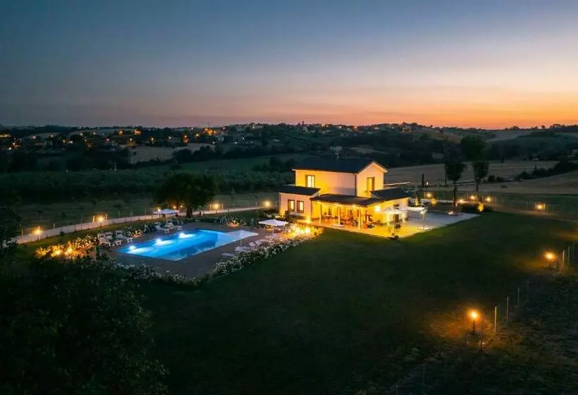 Aamiaismajoitus (B&B) Agri Relais Ventisettegradi