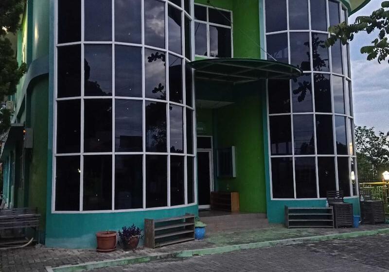 בית מלון כפרי Express O 91442 Bgp Guest House