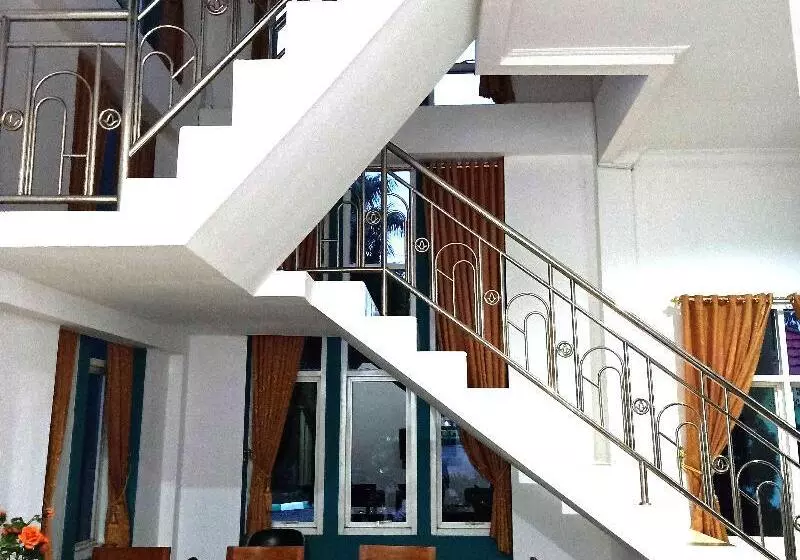 ホテル Express O 91442 Bgp Guest House