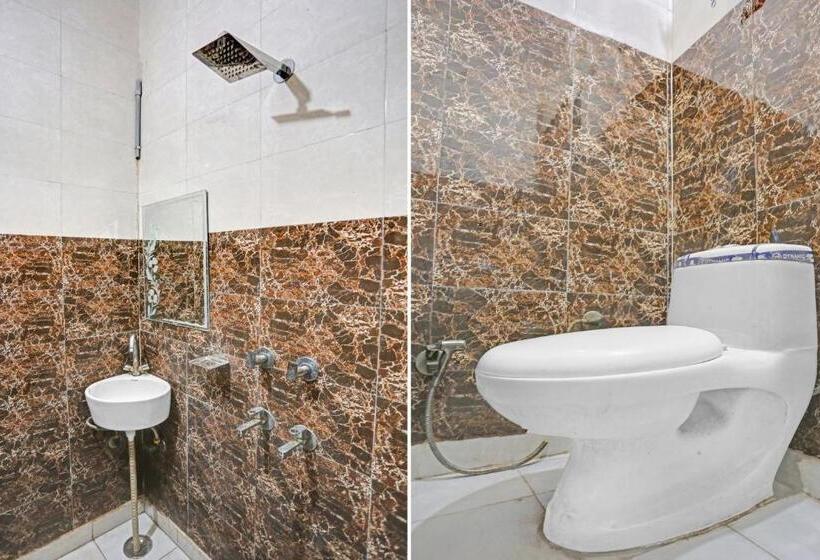 Hotel Flagship Imperial Residency Near Dashrath Puri Metro Station