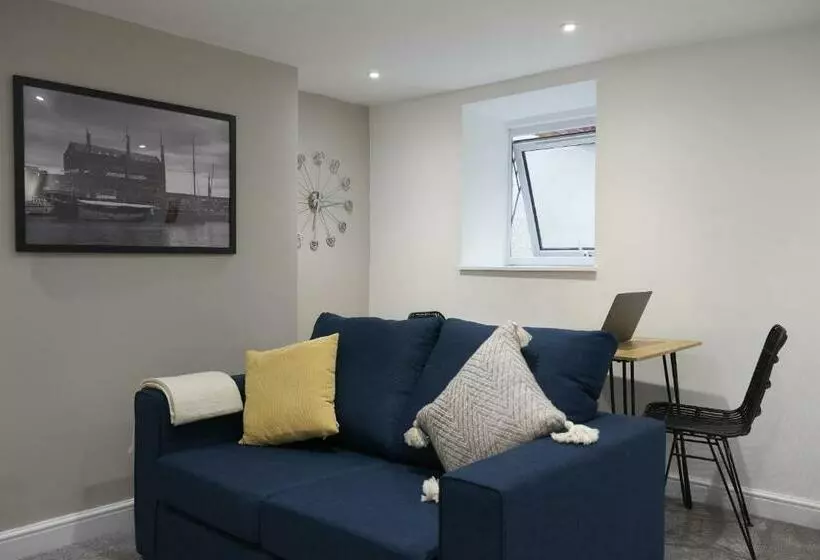 K Suites   Wellington Street 3