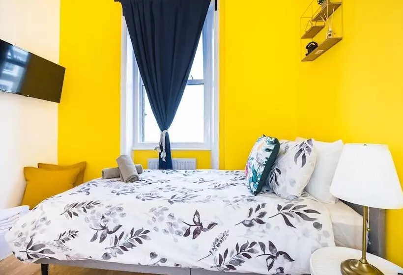 ペンション Pimlico Hub