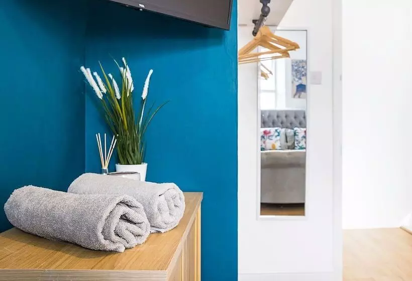 ペンション Pimlico Hub