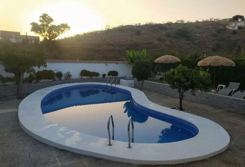Villa Candela En Benajarafe Piscina Privada