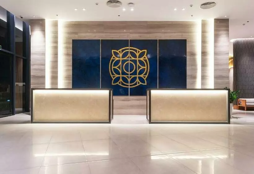 The Empyrean Cam Ranh Beach Resort