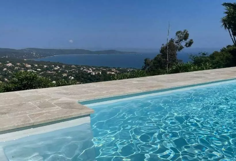 Aamiaismajoitus (B&B) Villa Cacharelle Vue Mer Piscine