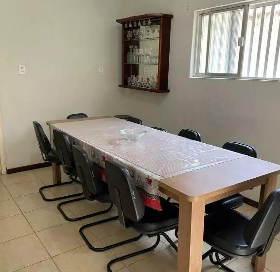Casa Confortável Com Excelente Localização