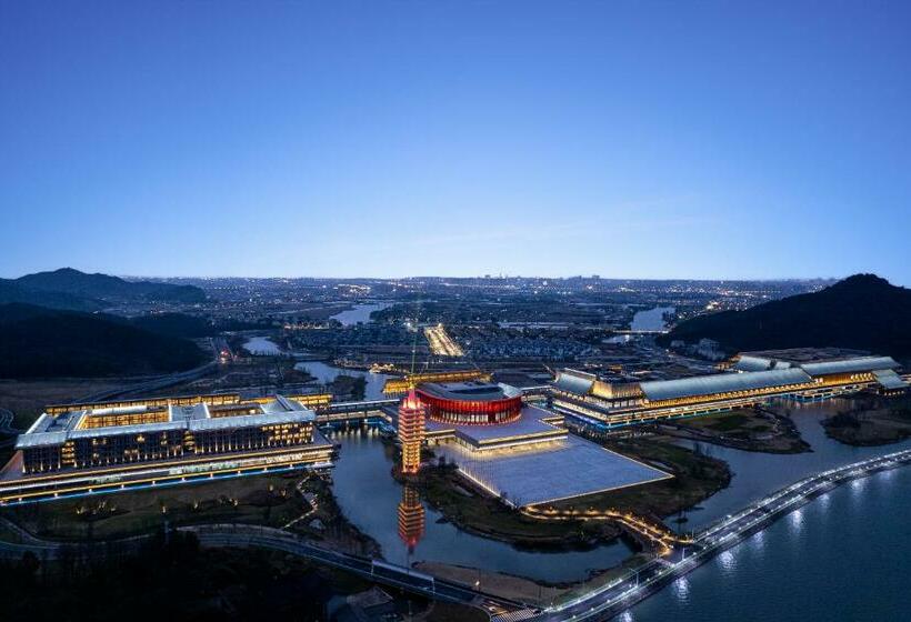 Wonderland Hotel Ningbo International Conference Center