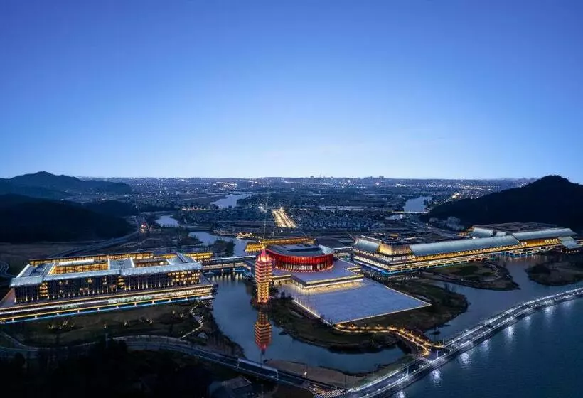 Wonderland Hotel Ningbo International Conference Center