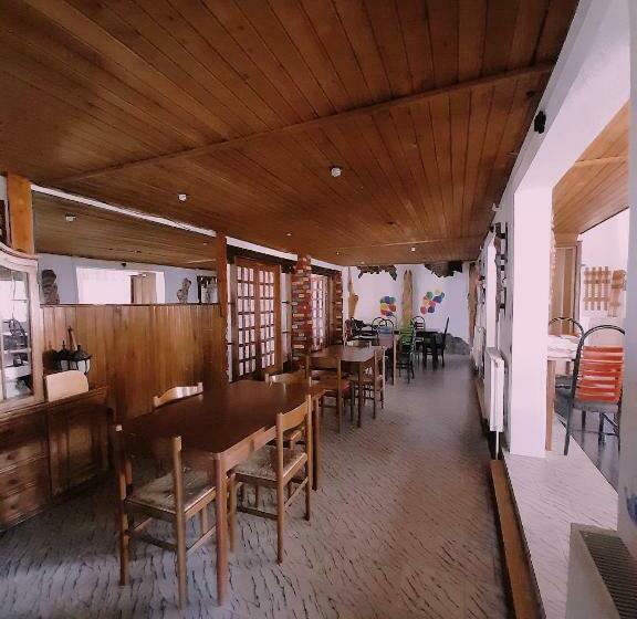 بنسيون Ranch American