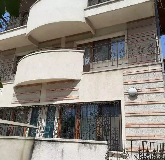 Pensió Vila Boss