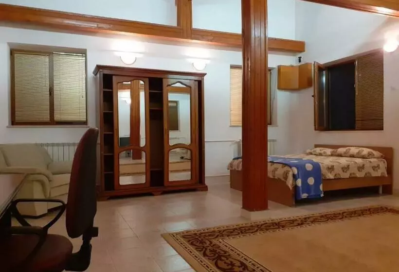 Pensió Vila Boss