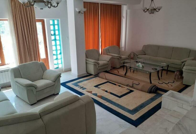 پانسیون Vila Boss