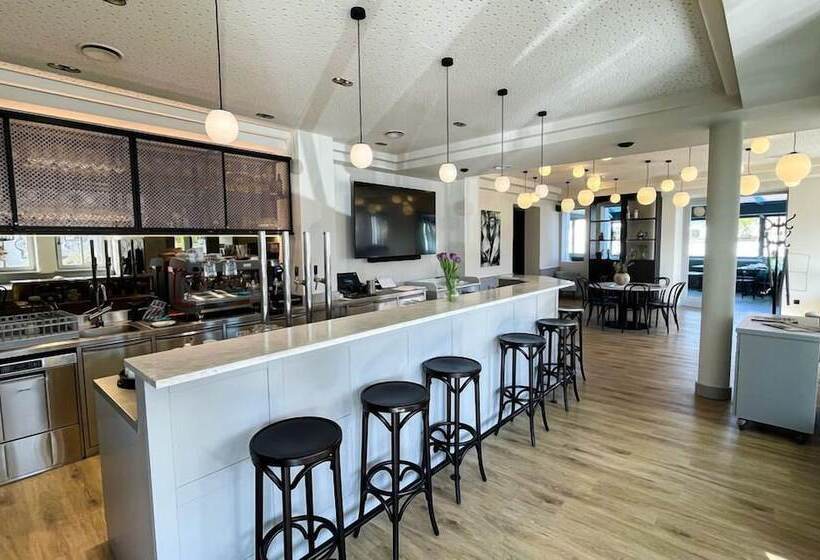 ホテル Luis Von Weyden